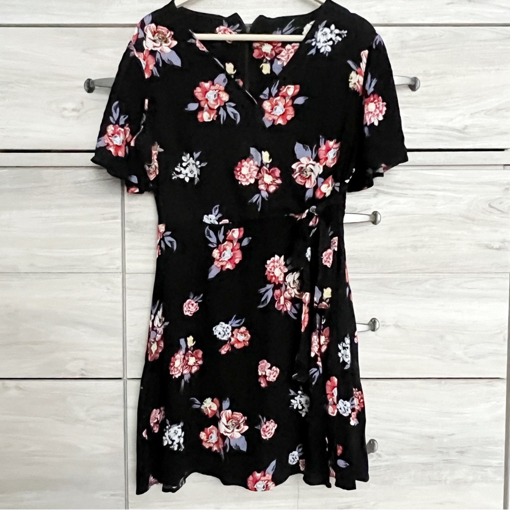 Rewind Floral Faux Wrap Mini Dress Black Size Medium